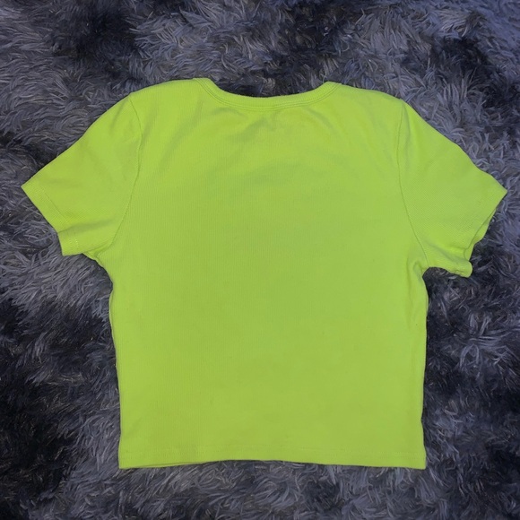 Neon green cropped t shirt - Picture 3 of 3